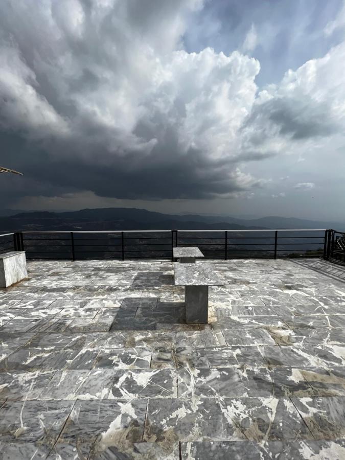 Reina Boutique Hotel - Murree Esterno foto